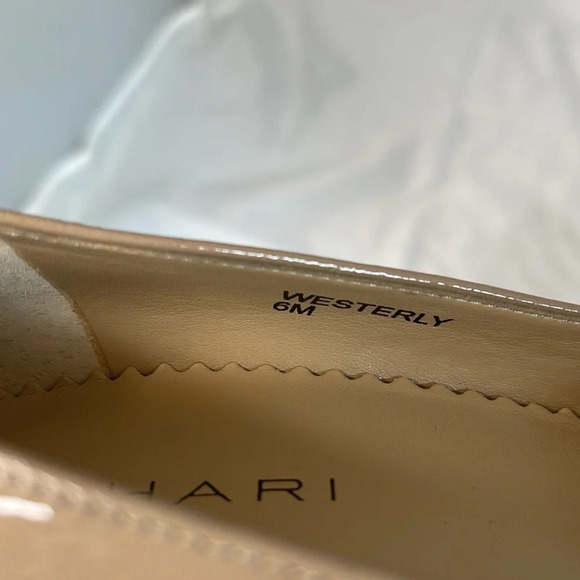 TAHARI Westerly Nude Tan Patent Leather Pumps Shoes Heels Neutral Size 6 - Picture 9 of 11